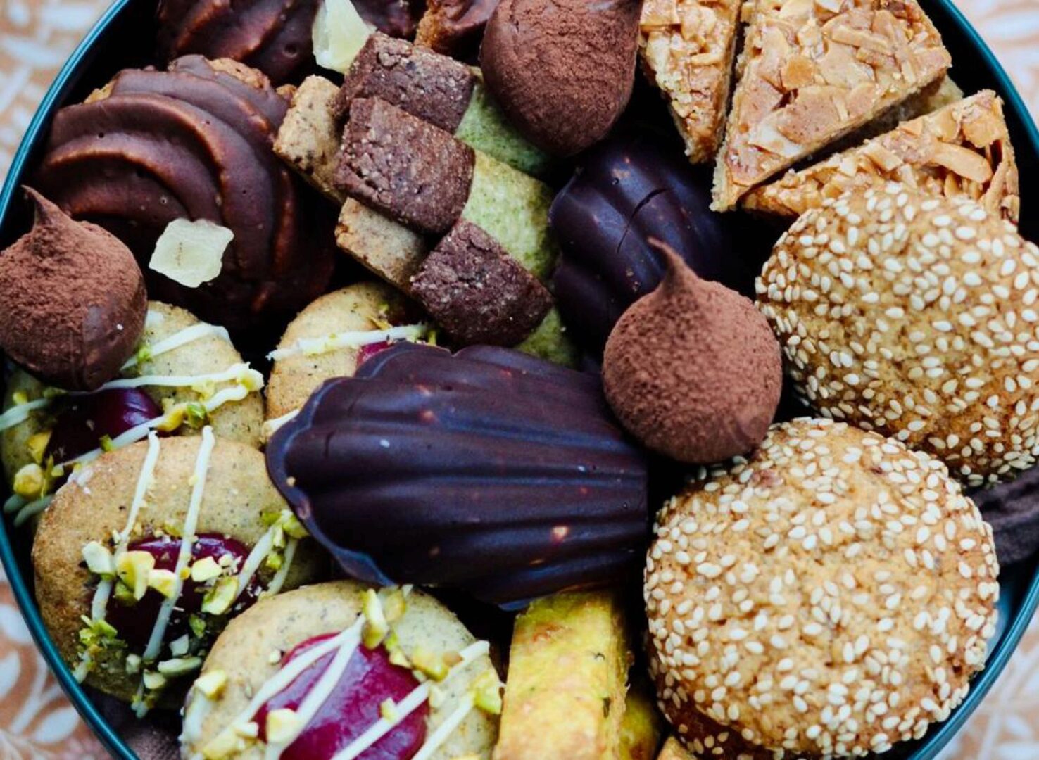 [takecakespb] Коробочка с печеньем (Виктория Исакова)