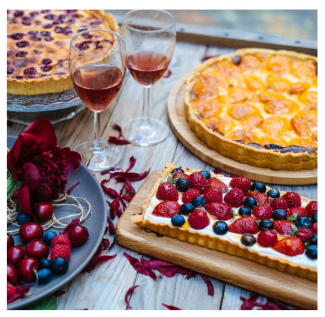 Все о песочном тесте. Открытые пироги с ягодами (Алена Спирина)