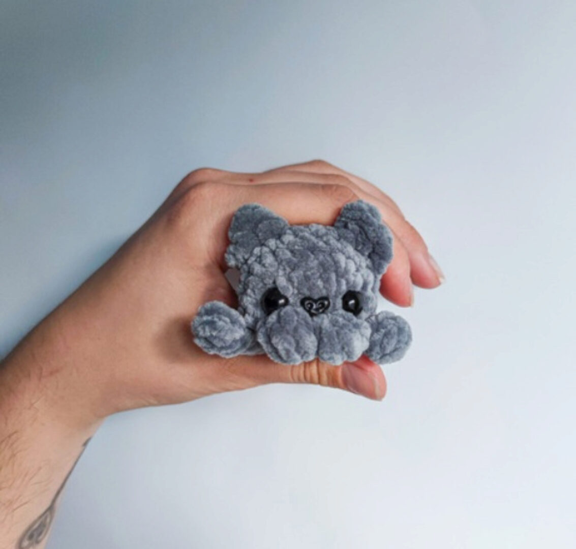 Бульдожик (Всё вязаное)