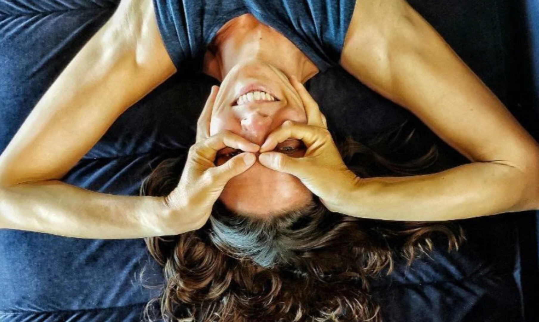 Обнимая эмоции (Саша Безроднова)