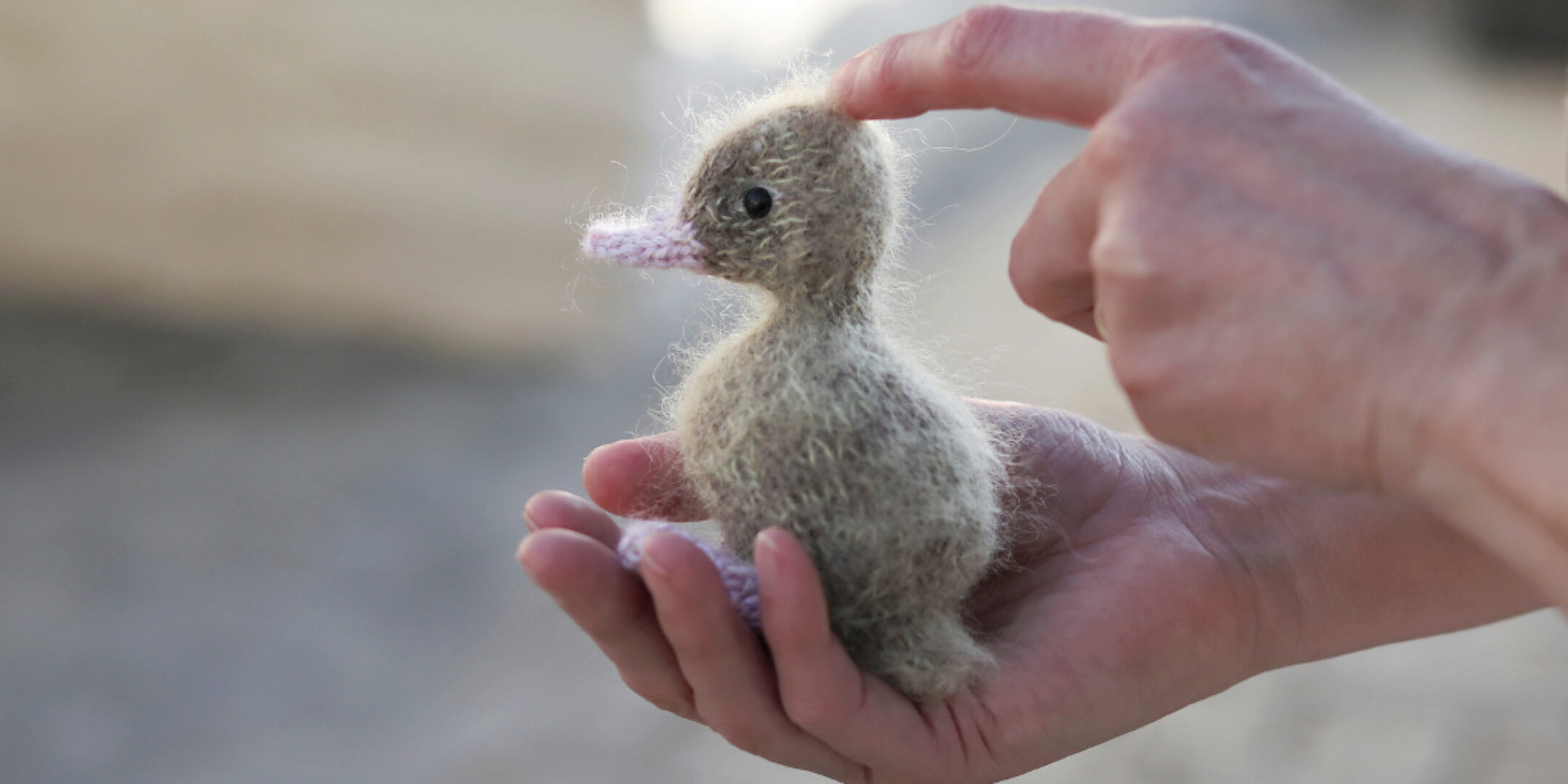 [Вяжи.ру] Вязаный спицами утёнок Lucky Duckling (Claire Garland)