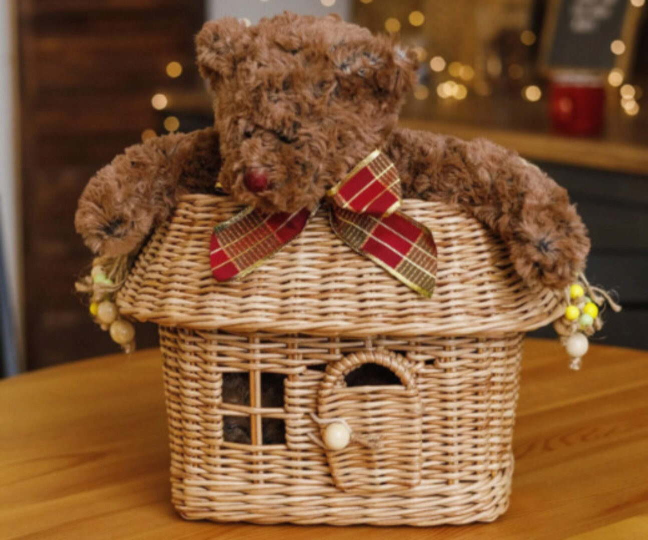 Корзина-домик с имитацией крыши (Ольга Филимонова)