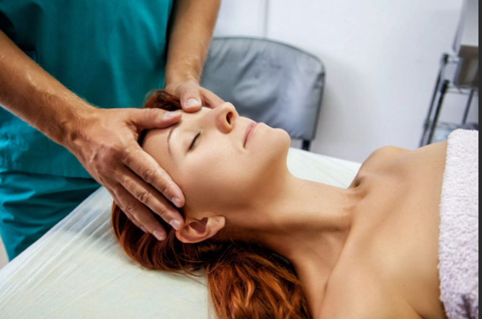 [Школа массажа Contour] Массаж головы