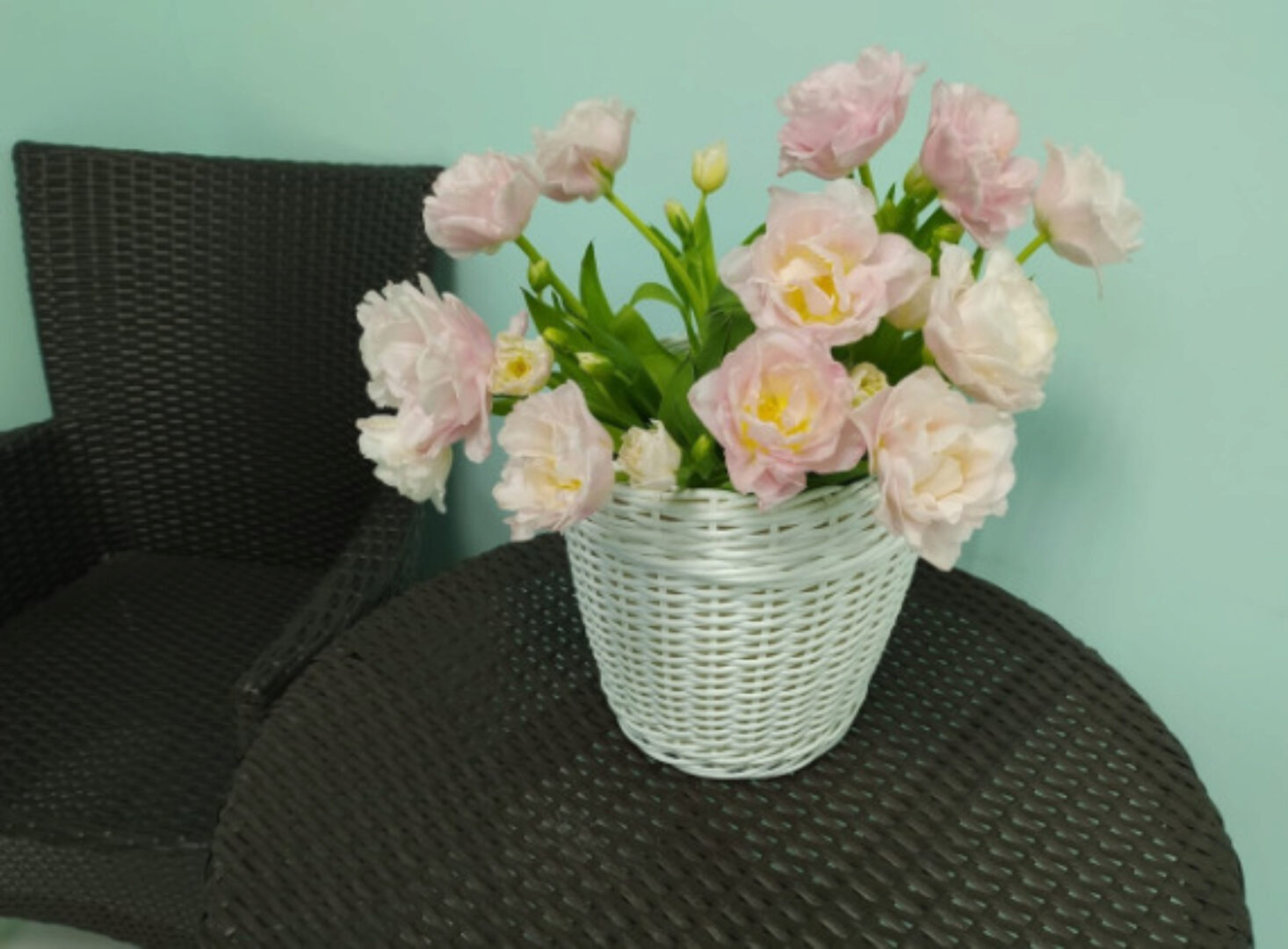 Кашпо из ротанга (Тамара Мордвинкина)