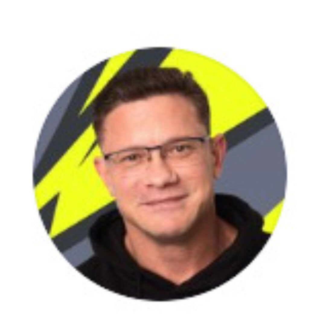 Домашние тренировки с гантелями (Дмитрий Путылин, Александра Митрошина)