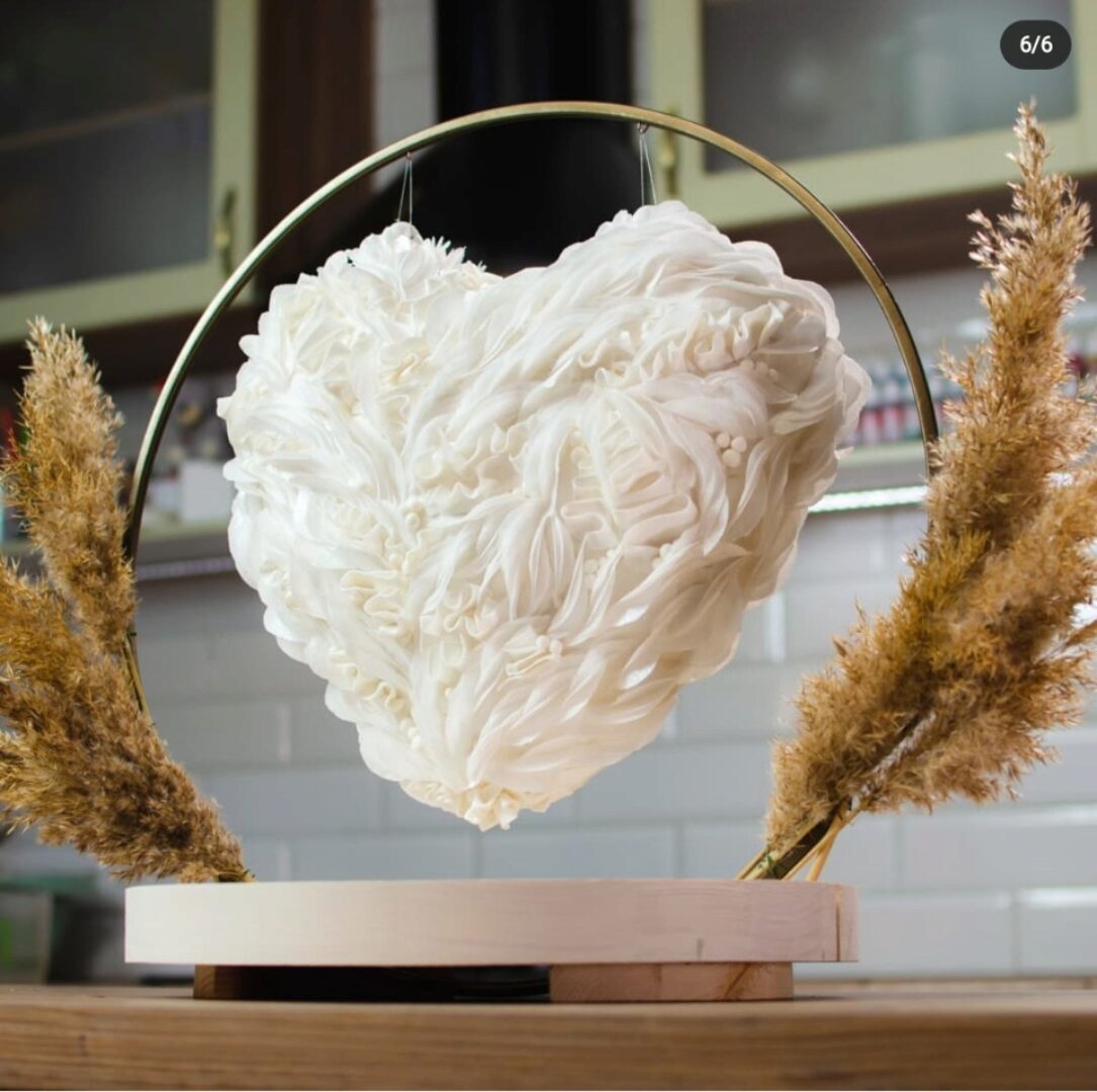 Торт Подвесное сердце из курса Мастер антигравитации. Любой из 5 уроков (Евгения Волошина)