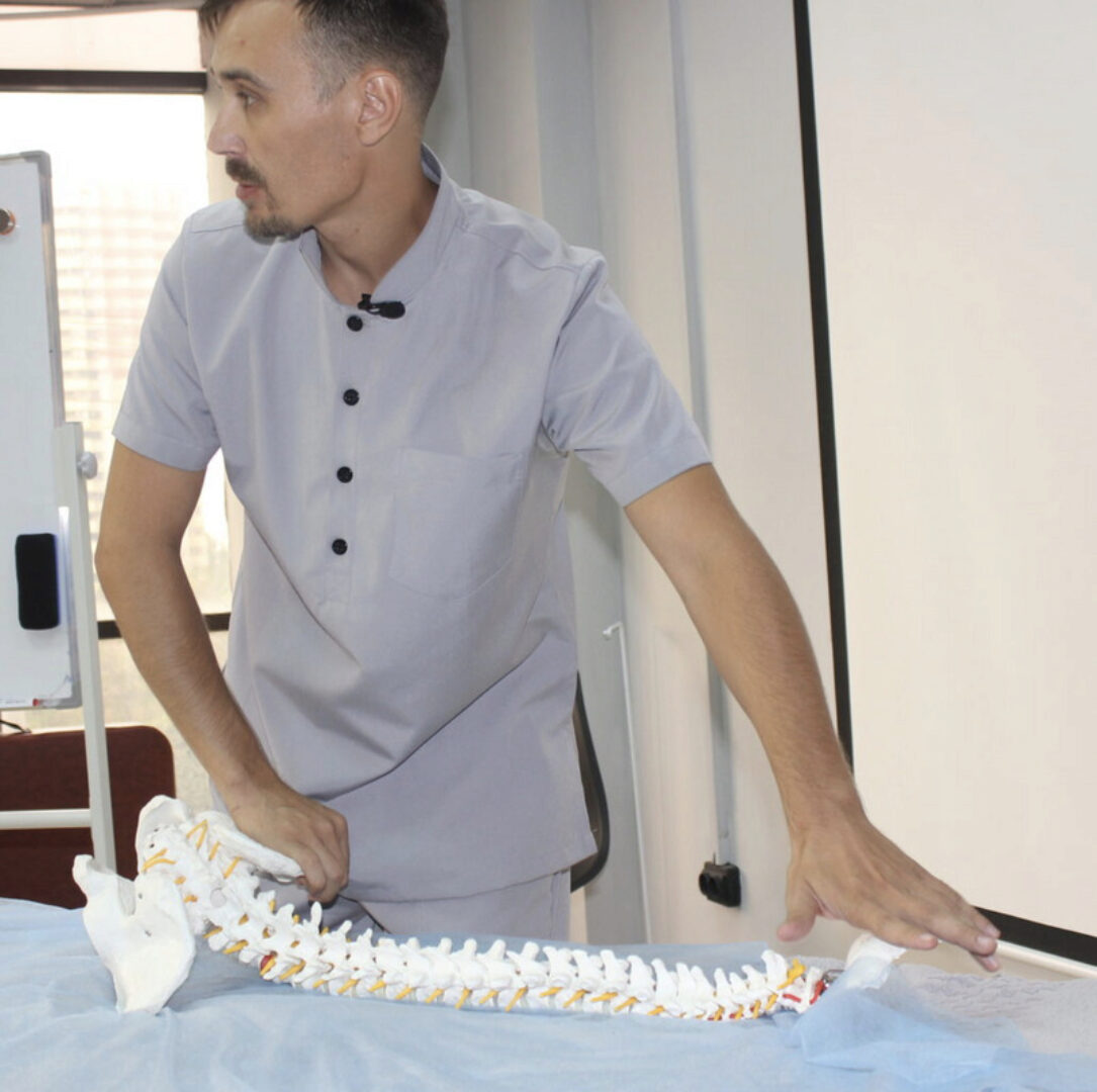 [EMNIKA] Грыжи поясничного отдела позвоночника (Егор Москалёв)