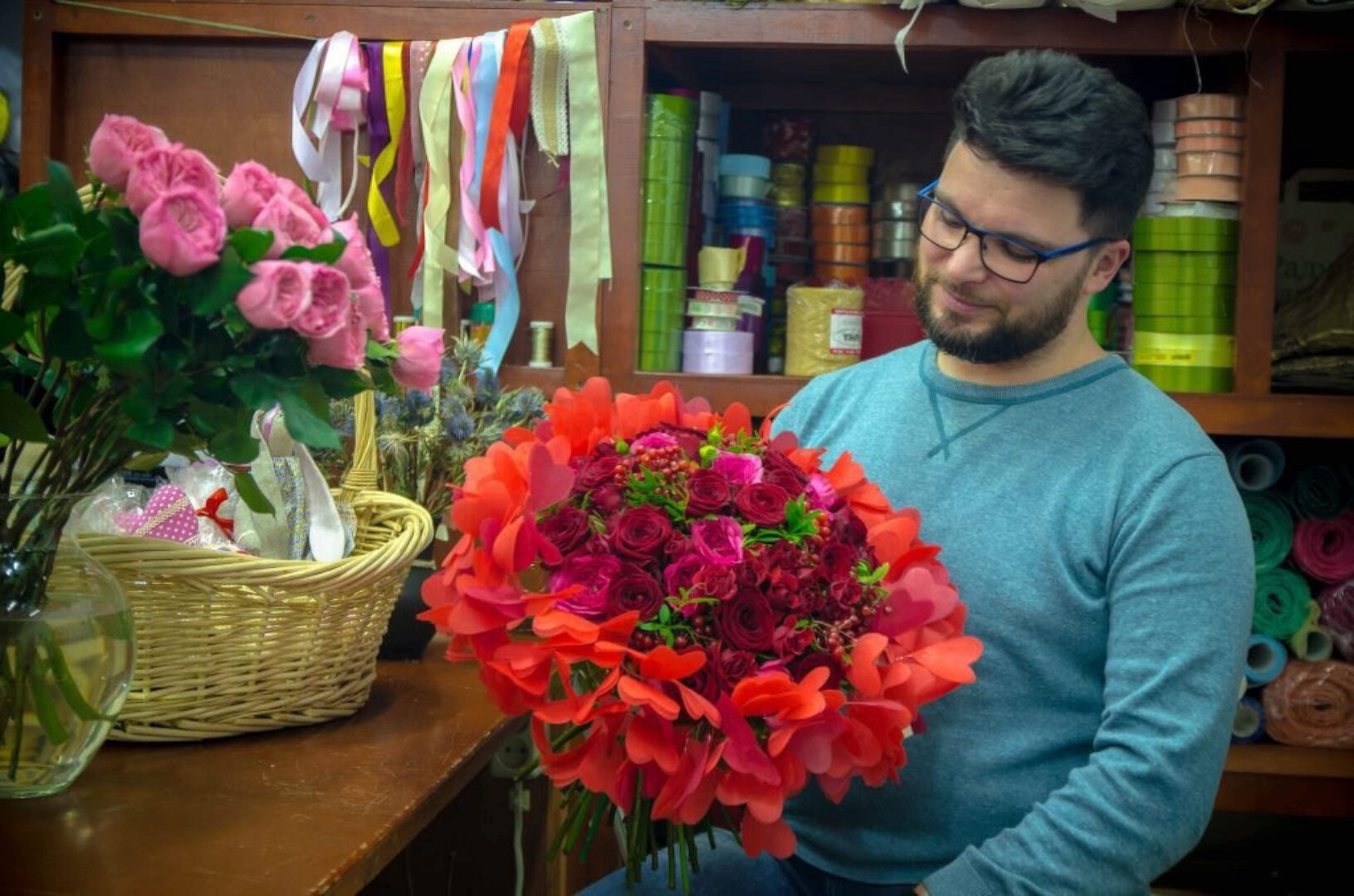 Магазины цветов: онлайн и оффлайн (Алина Уколова, Георгий Сухаржевский)