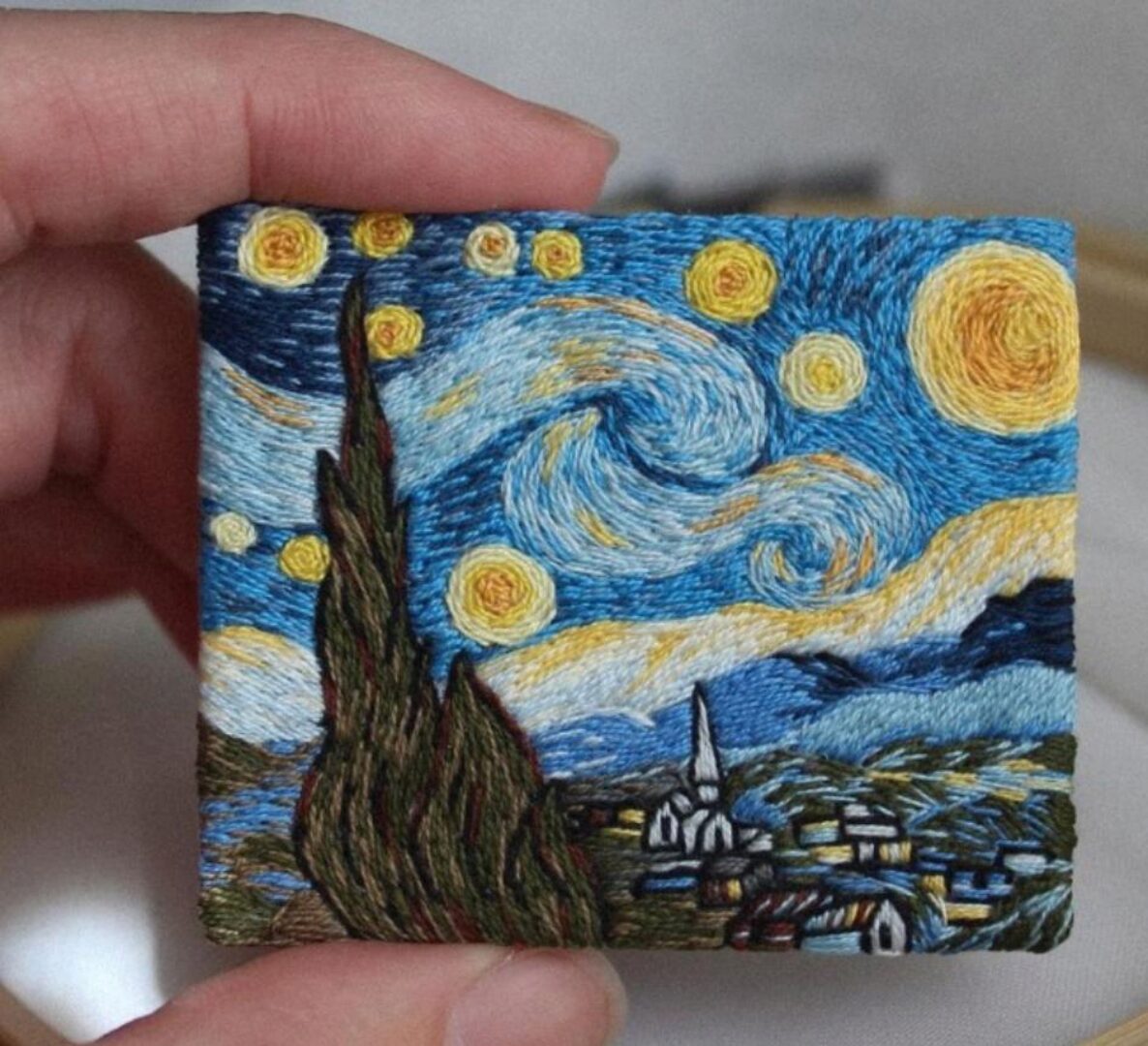 Вышивка броши гладью  Ван Гог «Звездная ночь» (ksu_stitch_felt)