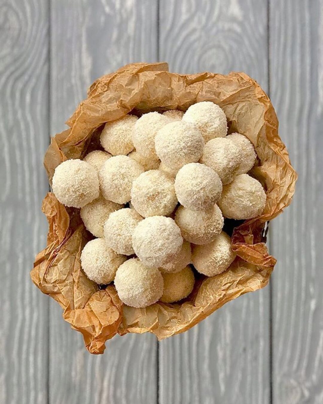 [Кондитерка] Трюфель «Манго-маракуйя» (Полина Кошелева)