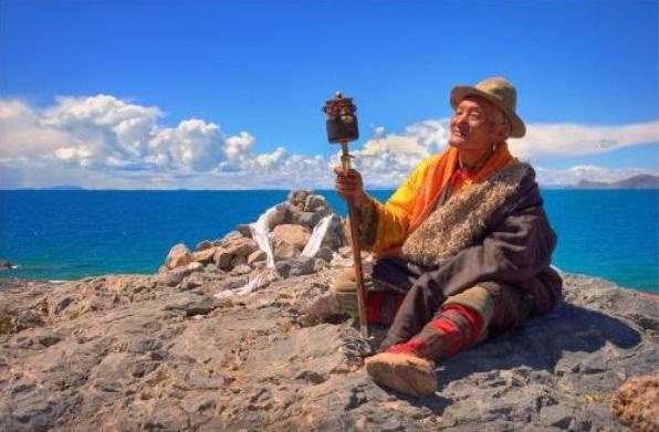 Три тибетские мантры спасающие жизнь (Виктор Луганский)